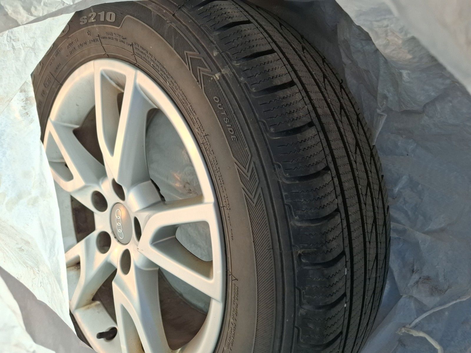 Fahrzeugabbildung Audi Q3 2.0 TFSI quattro