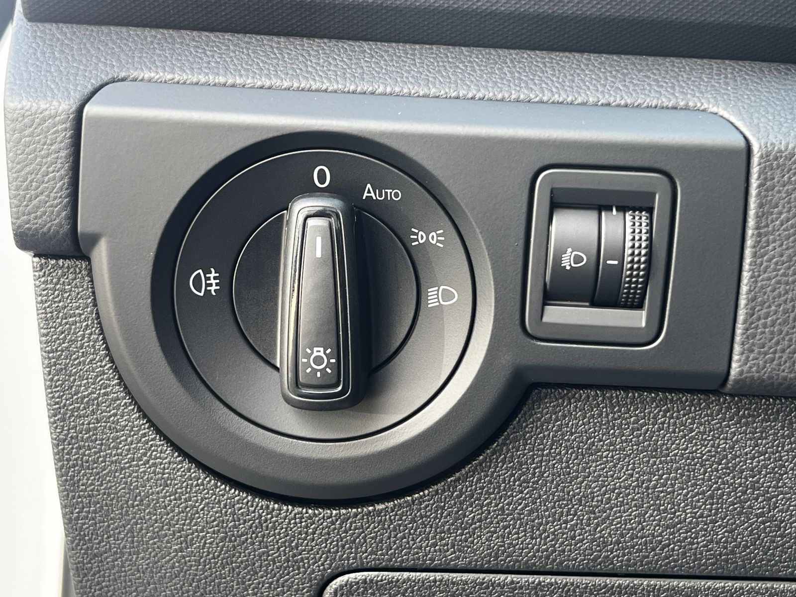 Fahrzeugabbildung Volkswagen T-Cross 1.0 TSI*ViCo*App-Connect*PDC*LED*Temp.**