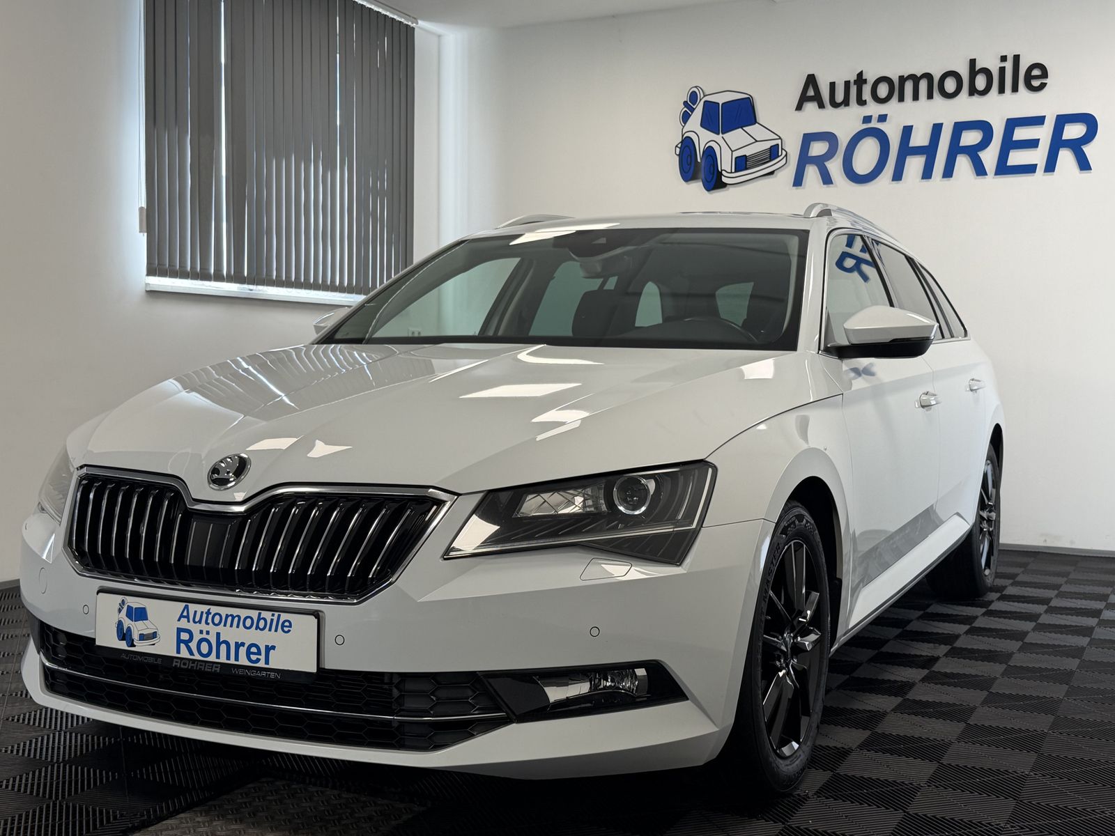 Skoda Superb - 1