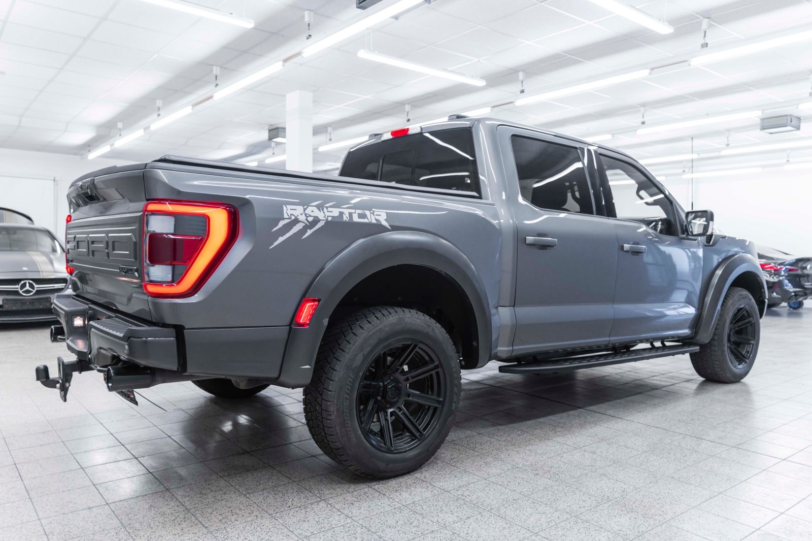 Fahrzeugabbildung Ford F 150 5.0L XLT KAM CARPLAY TOTW NAV  LED