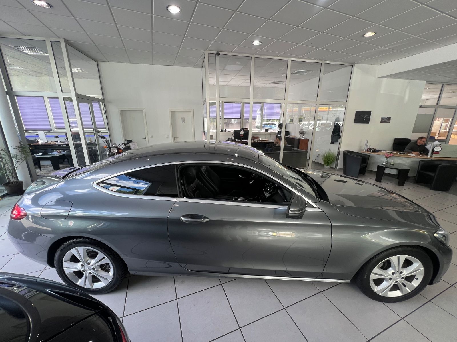 Fahrzeugabbildung Mercedes-Benz C 250 d Coupe *LED*LEDER* Burmester *