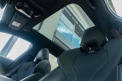 BMW M5 Limousine/ DRIVING PROF. / COMFORT PAKET/ B&W BMW M5 Limousine/ DRIVING PROF. / COMFORT PAKET/ B&W