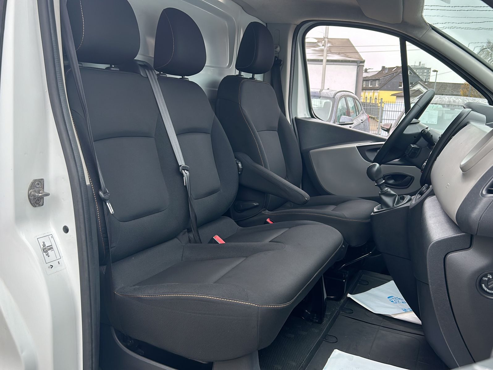 Fahrzeugabbildung Renault Trafic L2H1 2,9t Komfort