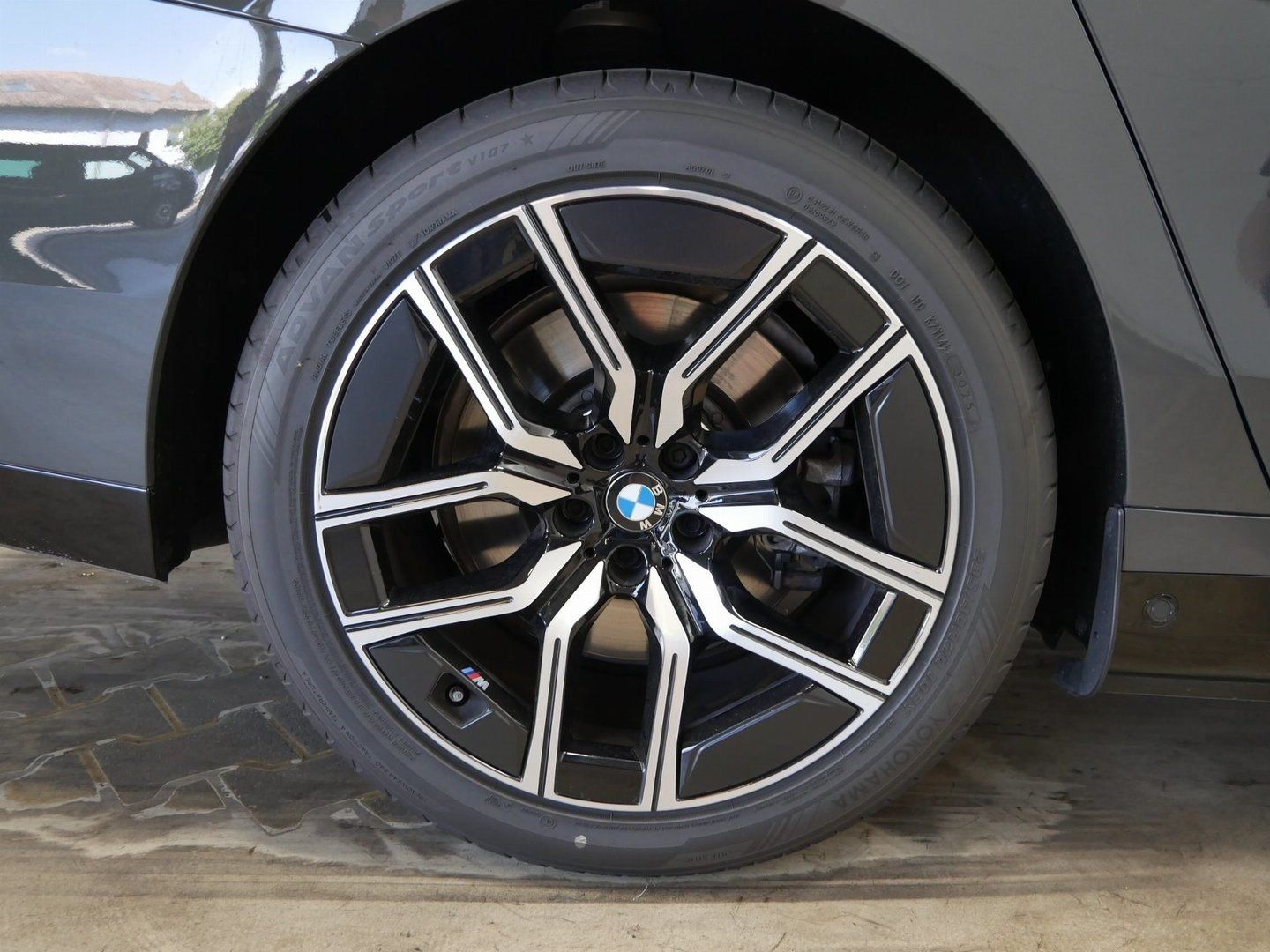 BMW 750 - Bild 15