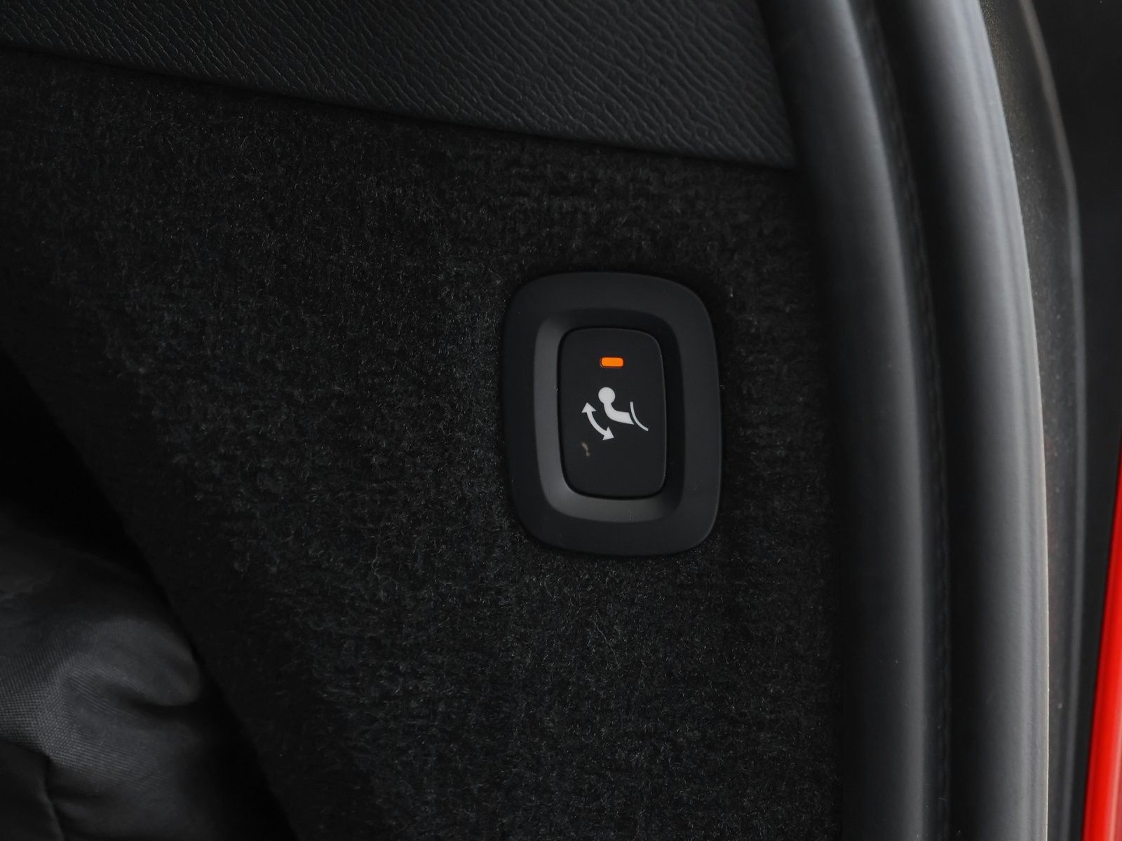 Volvo XC90 Plus Dark Recharge Plug-In Hybrid AWD foto 11