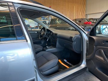 Volkswagen Passat*SZHZ*KLIMAAUTOMATIK*TÜV 092028*