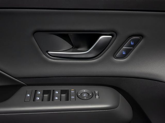 Hyundai Kona 1.6 Select 2WD Autobahnassistent Kamera