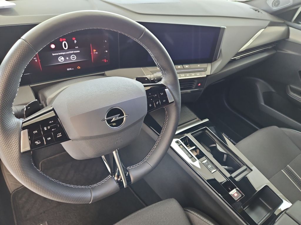 Fahrzeugabbildung Opel Astra Sports Tourer 1.2 Turbo Automatik GS