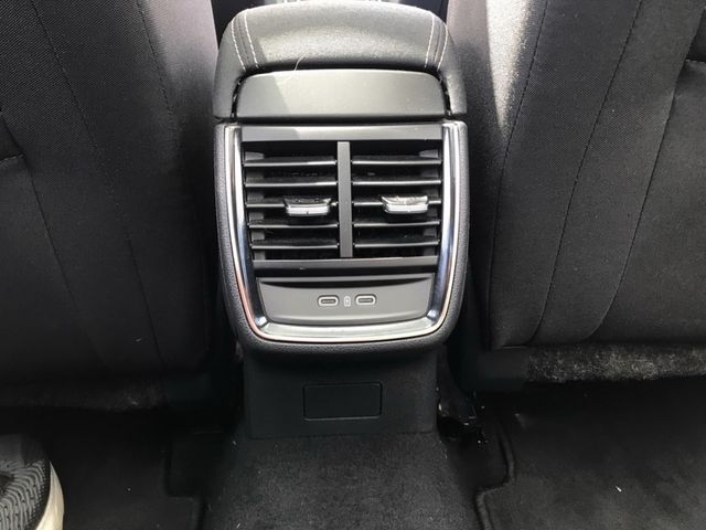 Skoda Kamiq 1.0 TSI DSG Style *LED*PANO*NAVI*PARKLENK*