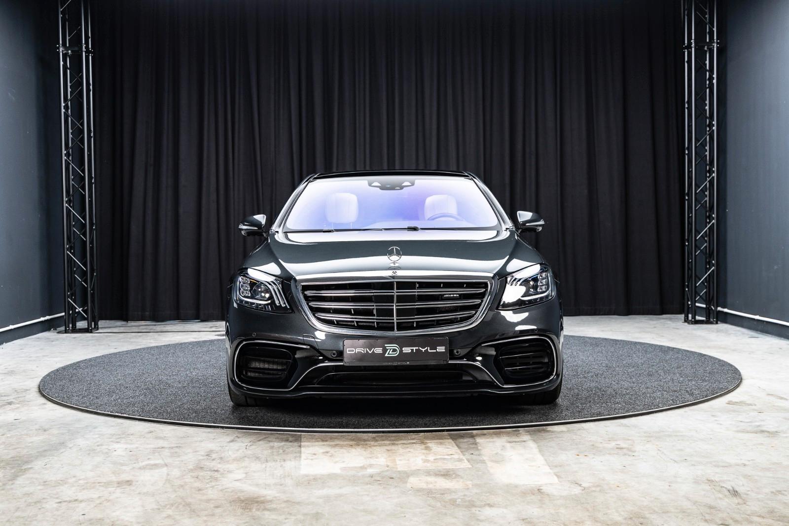 Mercedes-Benz S 63 AMG 4MATIC+ Lang + Burmester + Pano