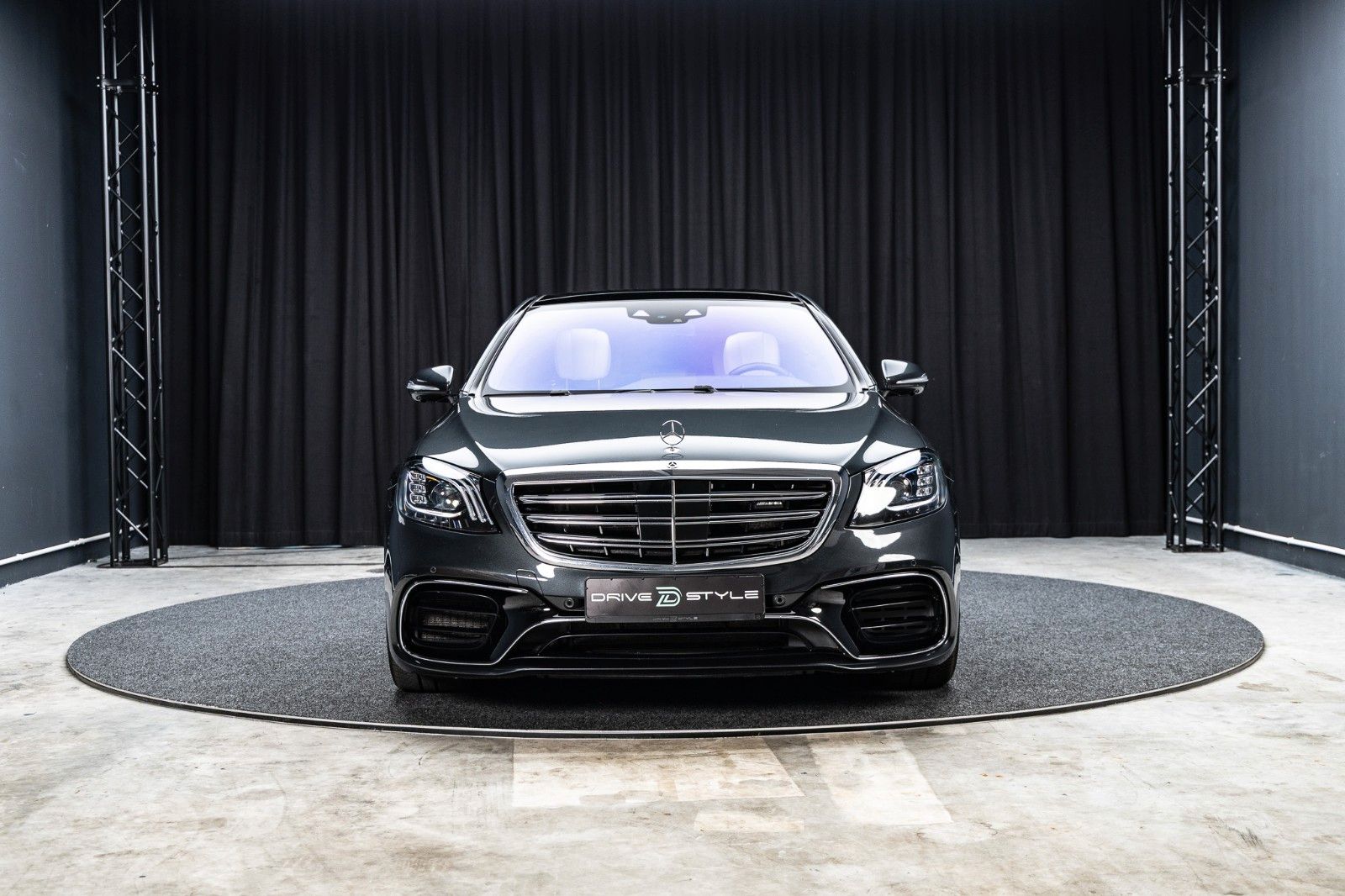 MERCEDES-BENZ S 63 AMG 4MATIC+ Lang + Burmester + Pano – Bild 2