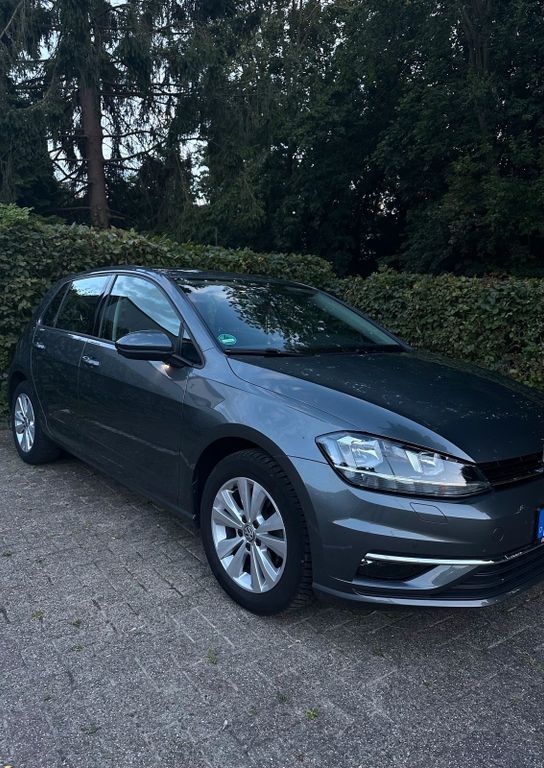 Image of Volkswagen Golf