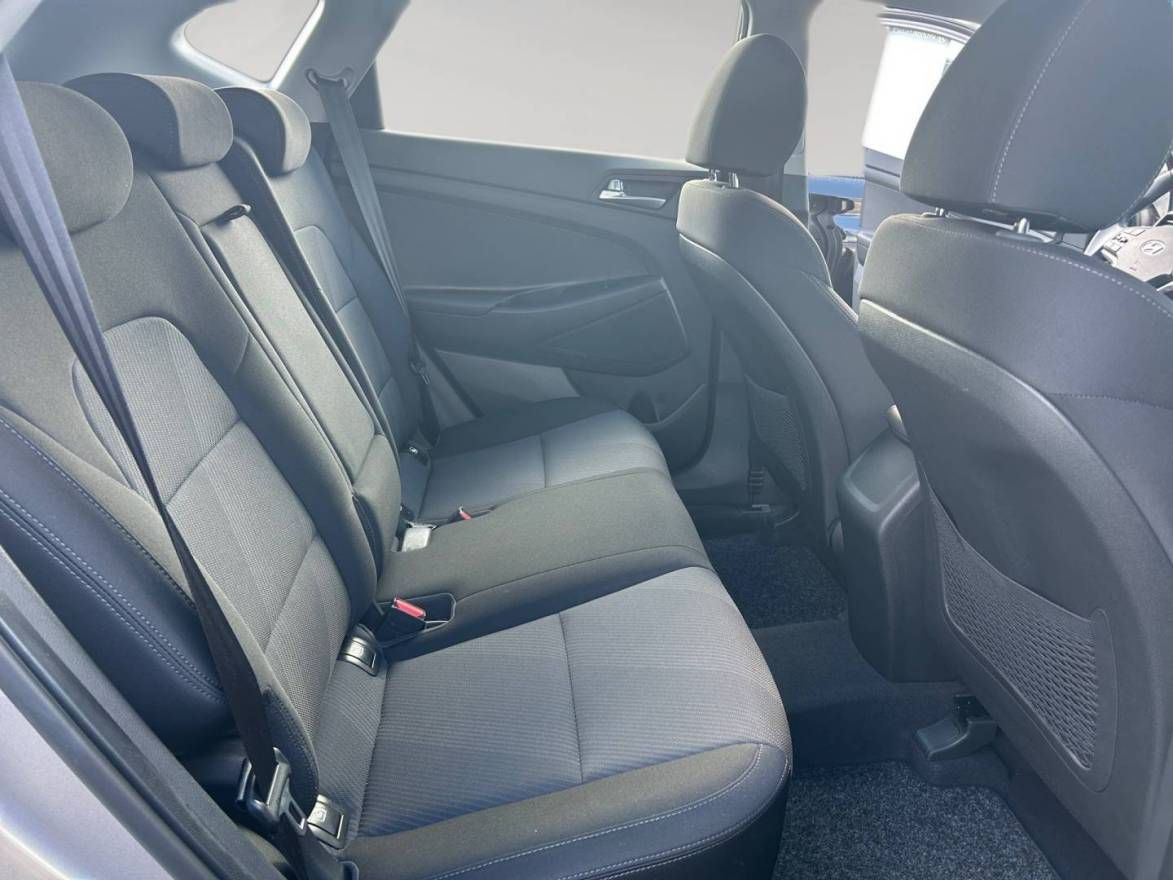 Fahrzeugabbildung Hyundai TUCSON PURE Sonderkontingent Navigation