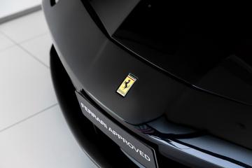 صورة مصغرة 22 لـ 2017 Ferrari 488 GTB