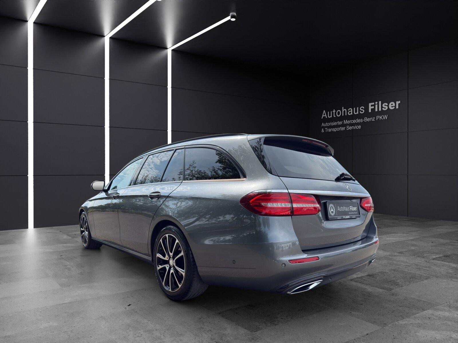 Mercedes-Benz E 200dT*Avantgarde*Standheizung* AHK*RFK*LED*TOT