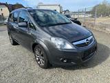 Opel Zafira B Innovation.Navi.BI-Xenon.Leder.AHK - gebrauchte Opel Zafira aus dem Jahr 2010