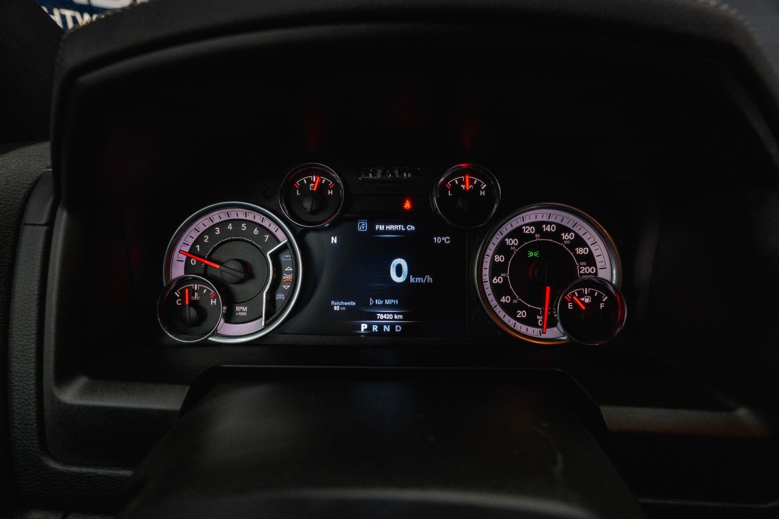 Fahrzeugabbildung Dodge RAM 5.7 V8 HEMI 4x4 OFFROAD Night-Paket *LED*AHK