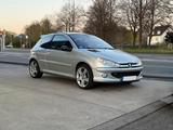 Peugeot 206 RC 177 PS | Zylinderkopf überh... - Peugeot 206 in Solingen