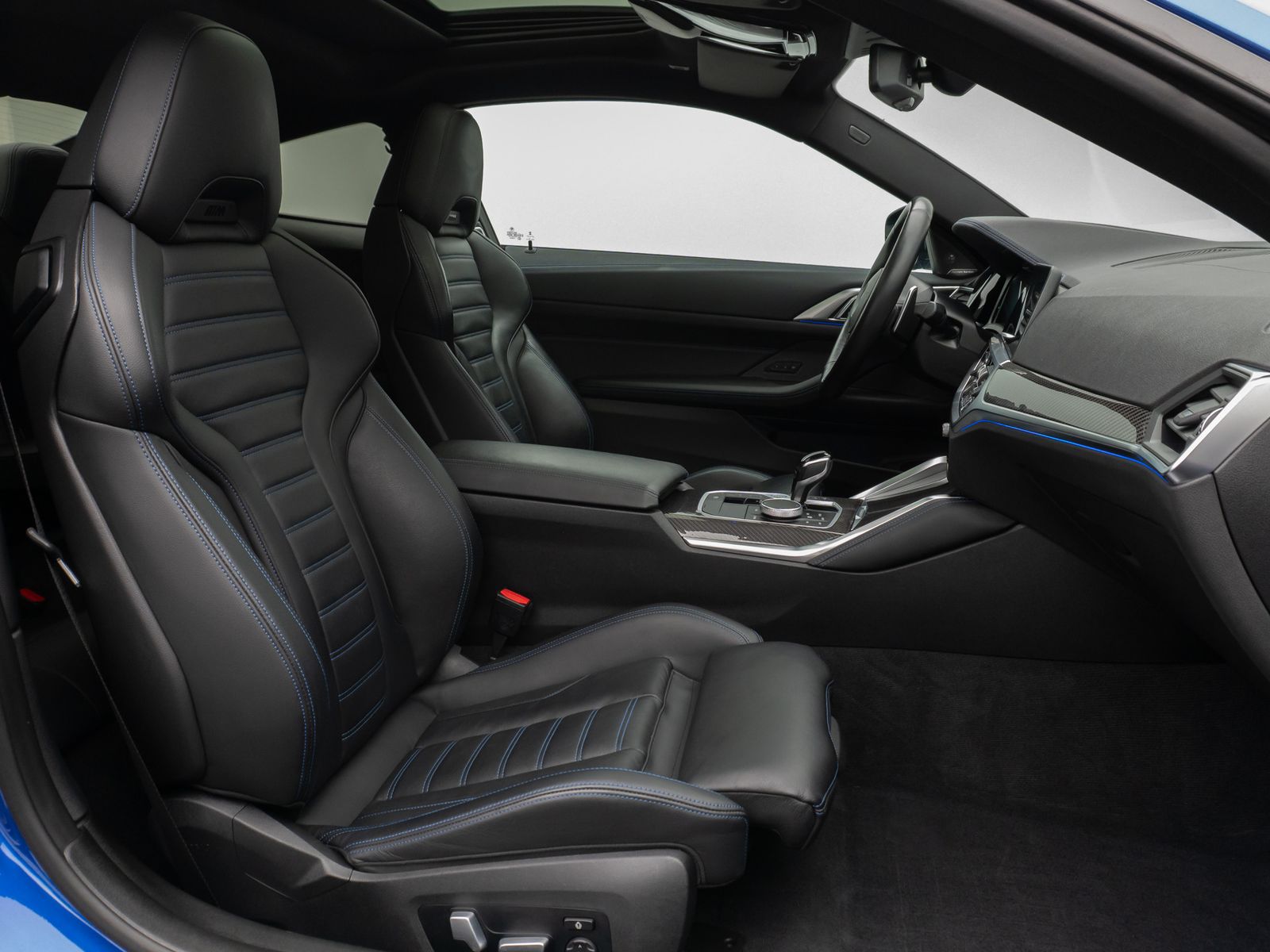 Fahrzeugabbildung BMW M440d xD Coupé 360°Glasdach HUD Laser DAB H/K