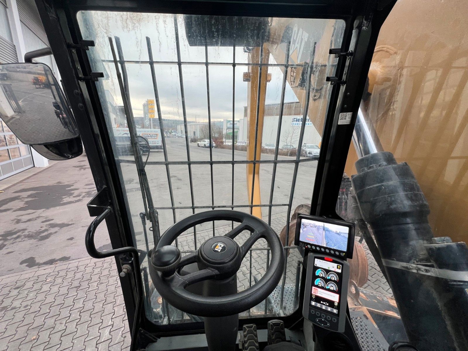 Fahrzeugabbildung CAT MH3024 / MH 3024 / Greifer / 2018 / 10.735h