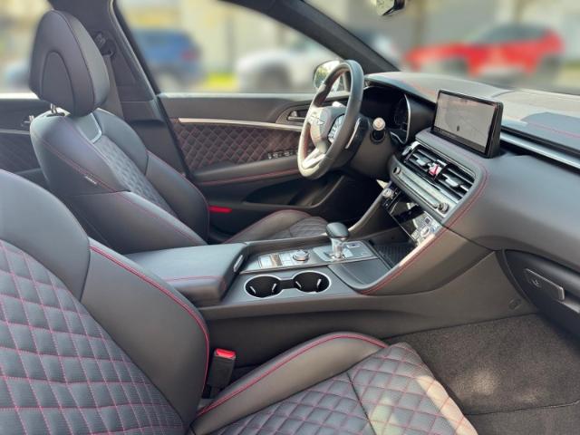 Genesis G70 Shooting Brake 2.0T RWD Sport Sportpaket Nav