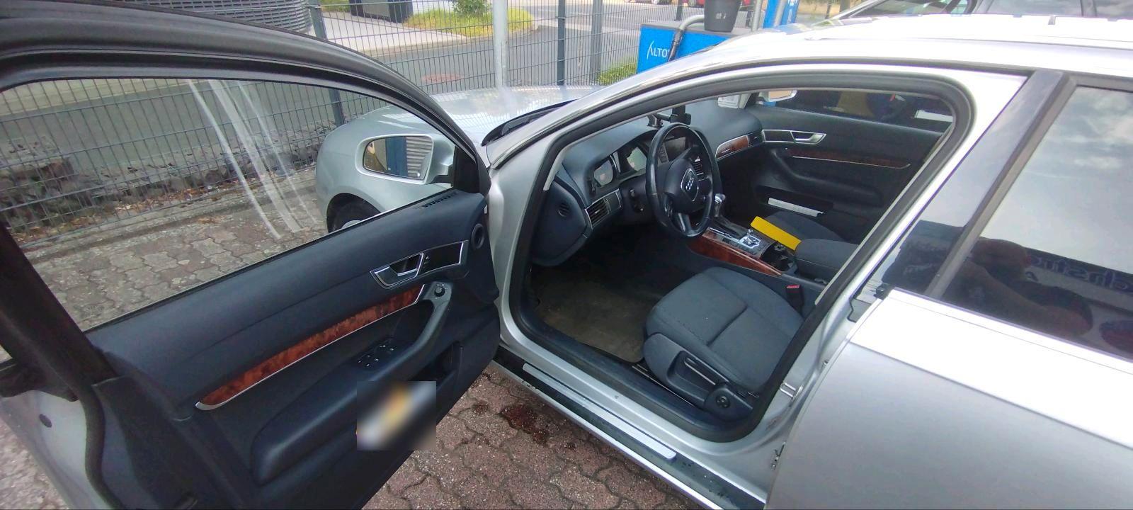 Audi Quattro 2005 — photo 9