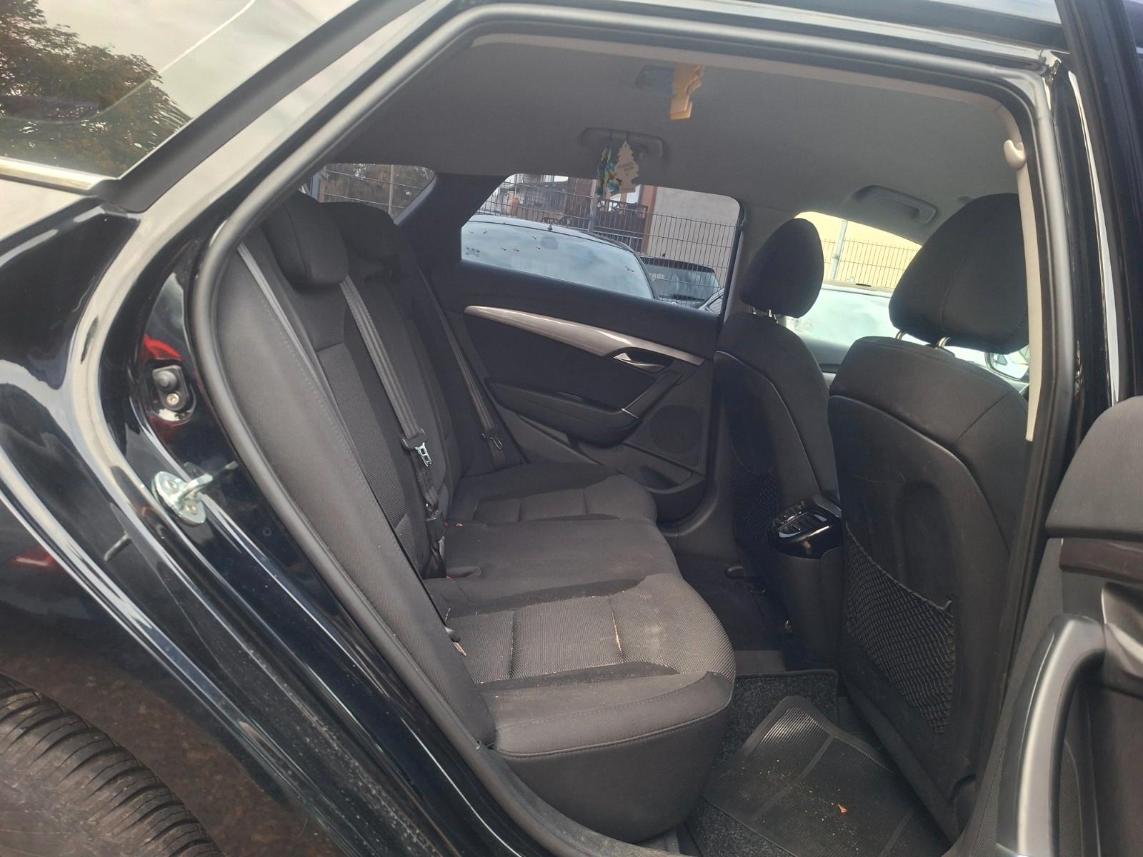 Hyundai i40 2014 — photo 11
