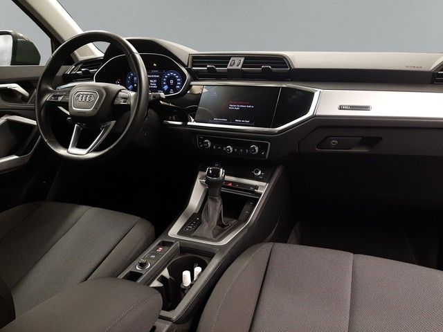 Fahrzeugabbildung Audi Q3 35TFSI S-tronic Kamera elekHeck SitzHz 17"