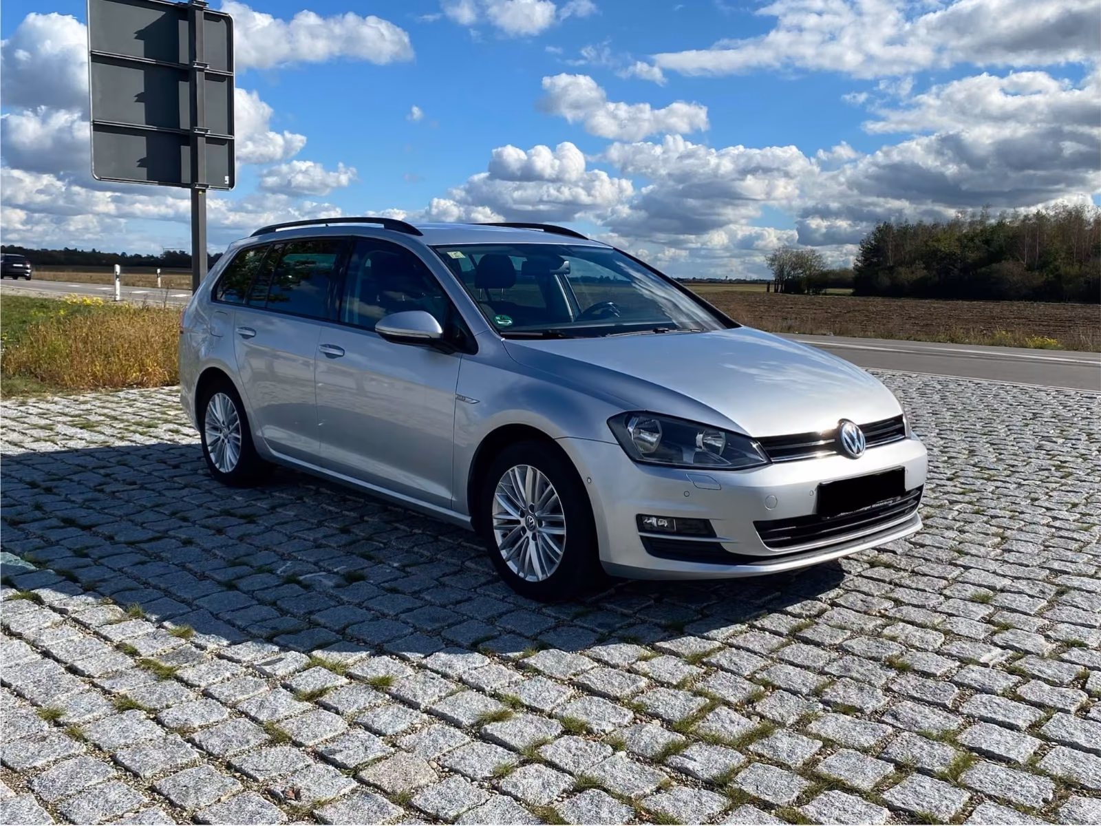 Volkswagen Golf 2015 — engine 1.598 cm³, 110 HP (81kW)