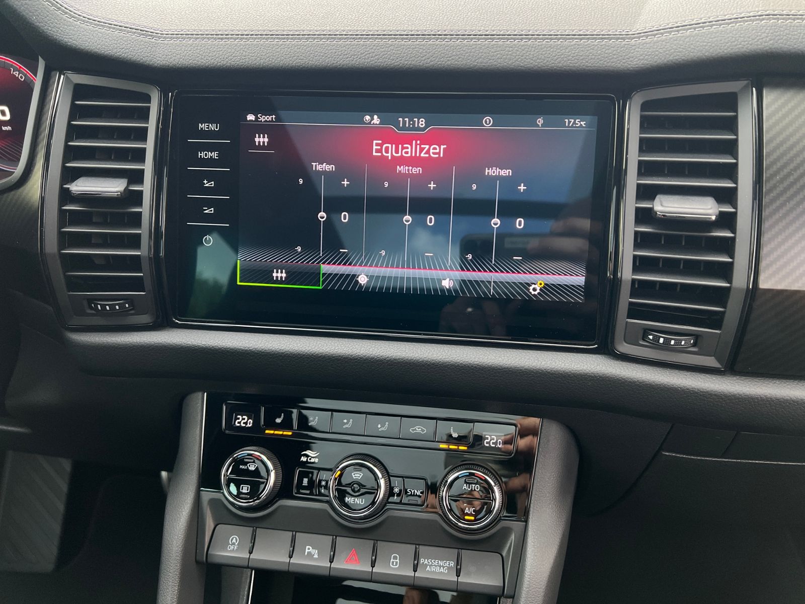 Fahrzeugabbildung SKODA Kodiaq Sportline 2.0 TDI DSG 4x4 *AHK,Pano,Stand