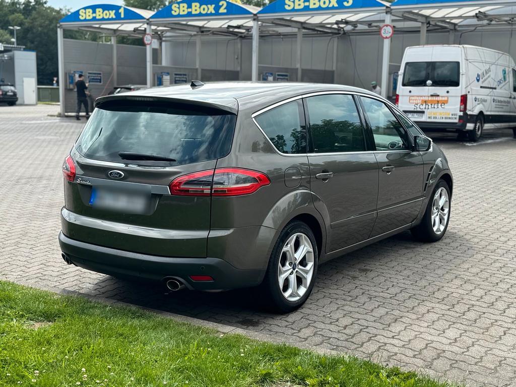 Ford S-Max