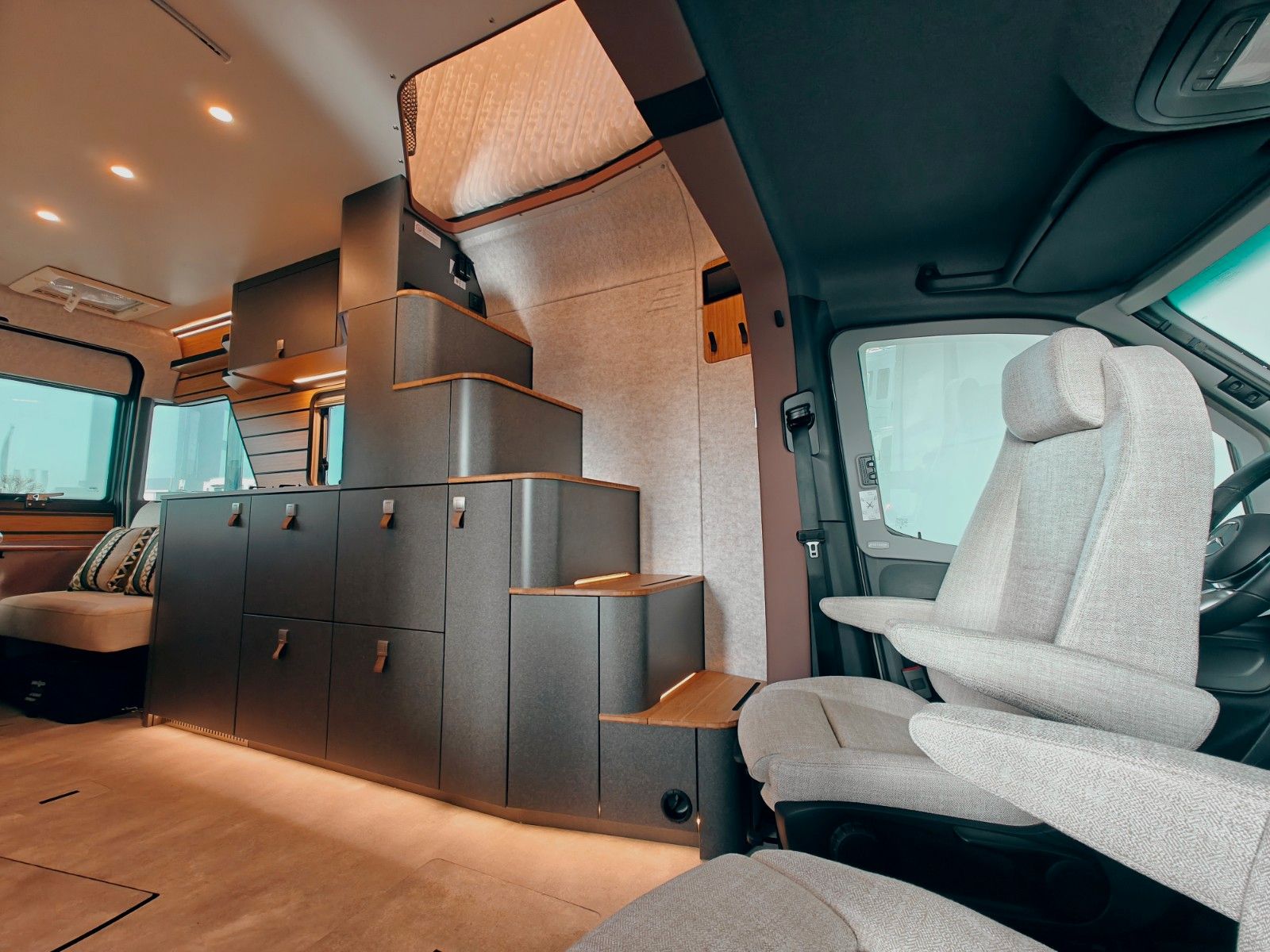 Fahrzeugabbildung HYMER / ERIBA / HYMERCAR VENTURE S 4x4 - NEU! MODELL 2026