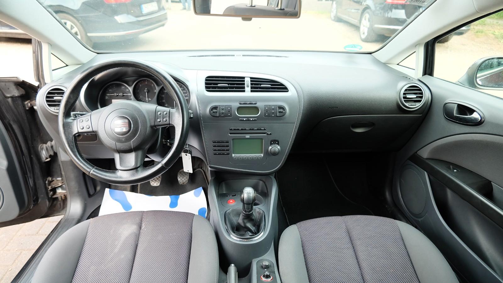 Seat Leon 2.0 TDI Stylance / Style*Tüv 07.2024*