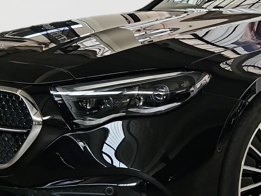 Fahrzeugabbildung Mercedes-Benz E 220 d T AMG AHK Pano Superscreen Burm.4D 360°