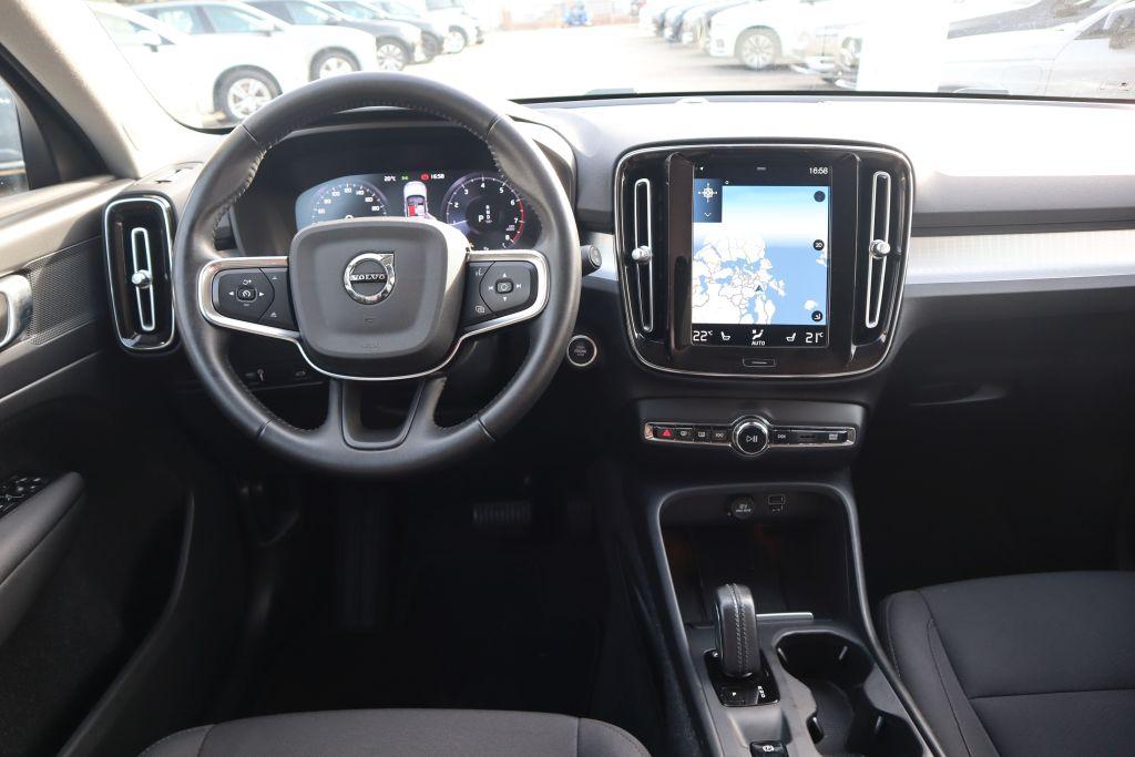 Volvo XC40 T3 Geartronic Momentum Pro|AHK|NAVI|R-CAM|