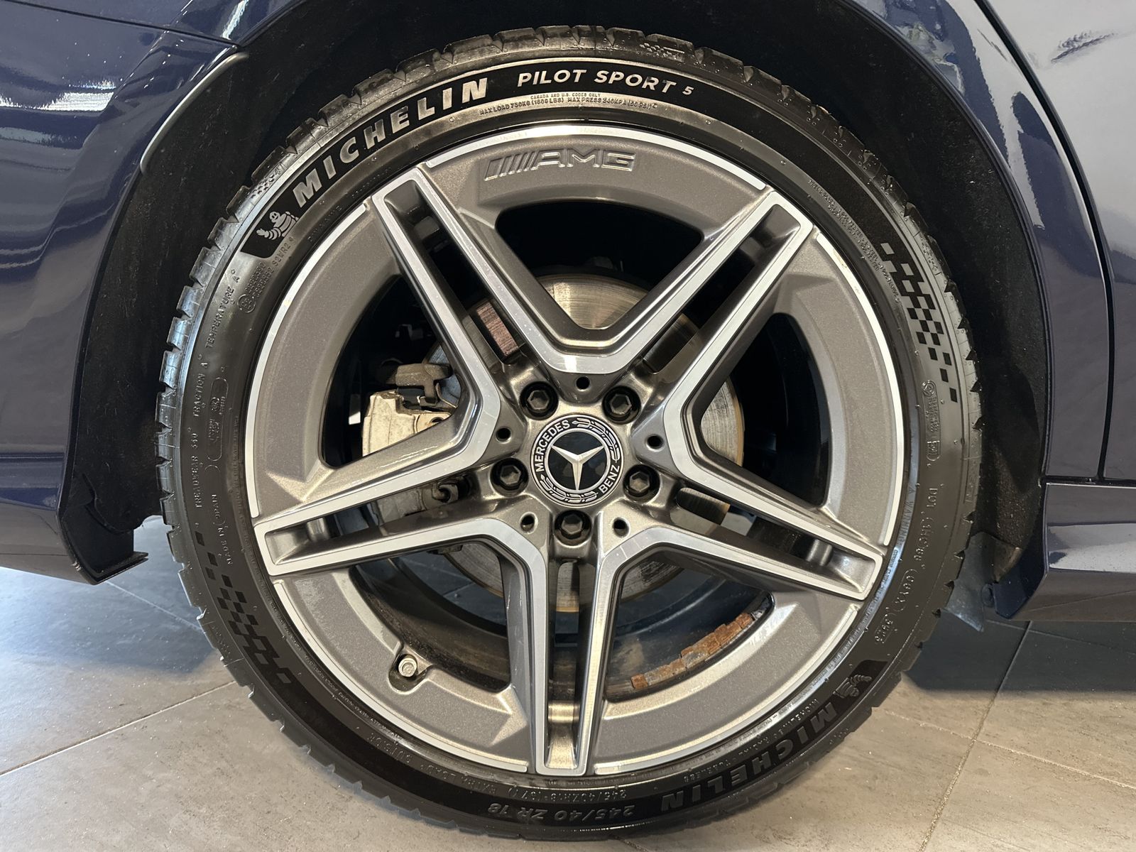 Fahrzeugabbildung Mercedes-Benz C 300 T AMG-Line NAV+LED+AHK+BURMESTER+DISTRONIC