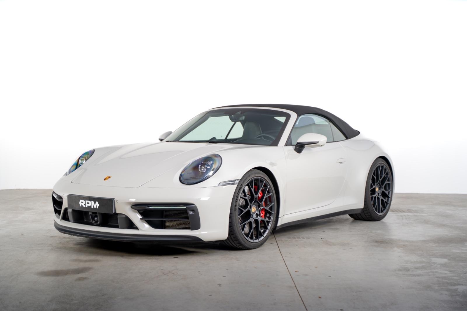 Porsche 911 Carrera 4 GTS Cabriolet