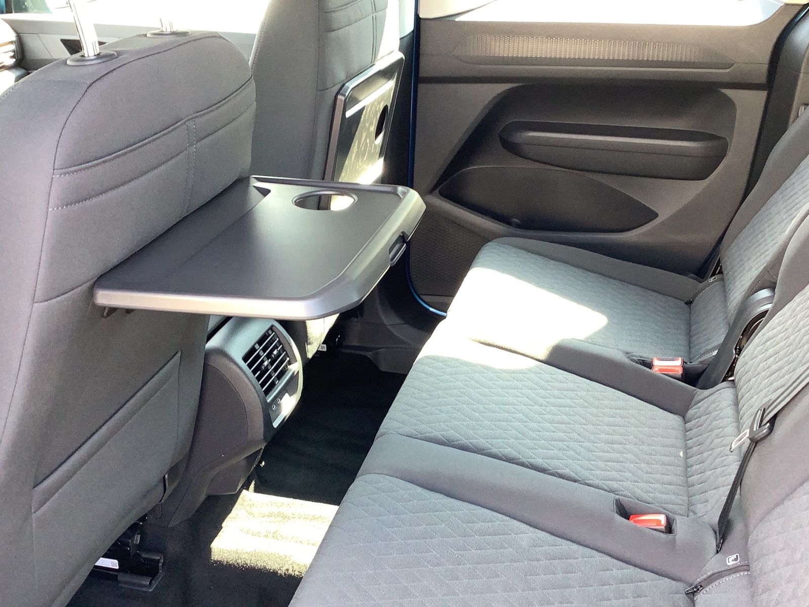 Fahrzeugabbildung Volkswagen Caddy TDI Life LED NAVI PDC GRA REAR VIEW