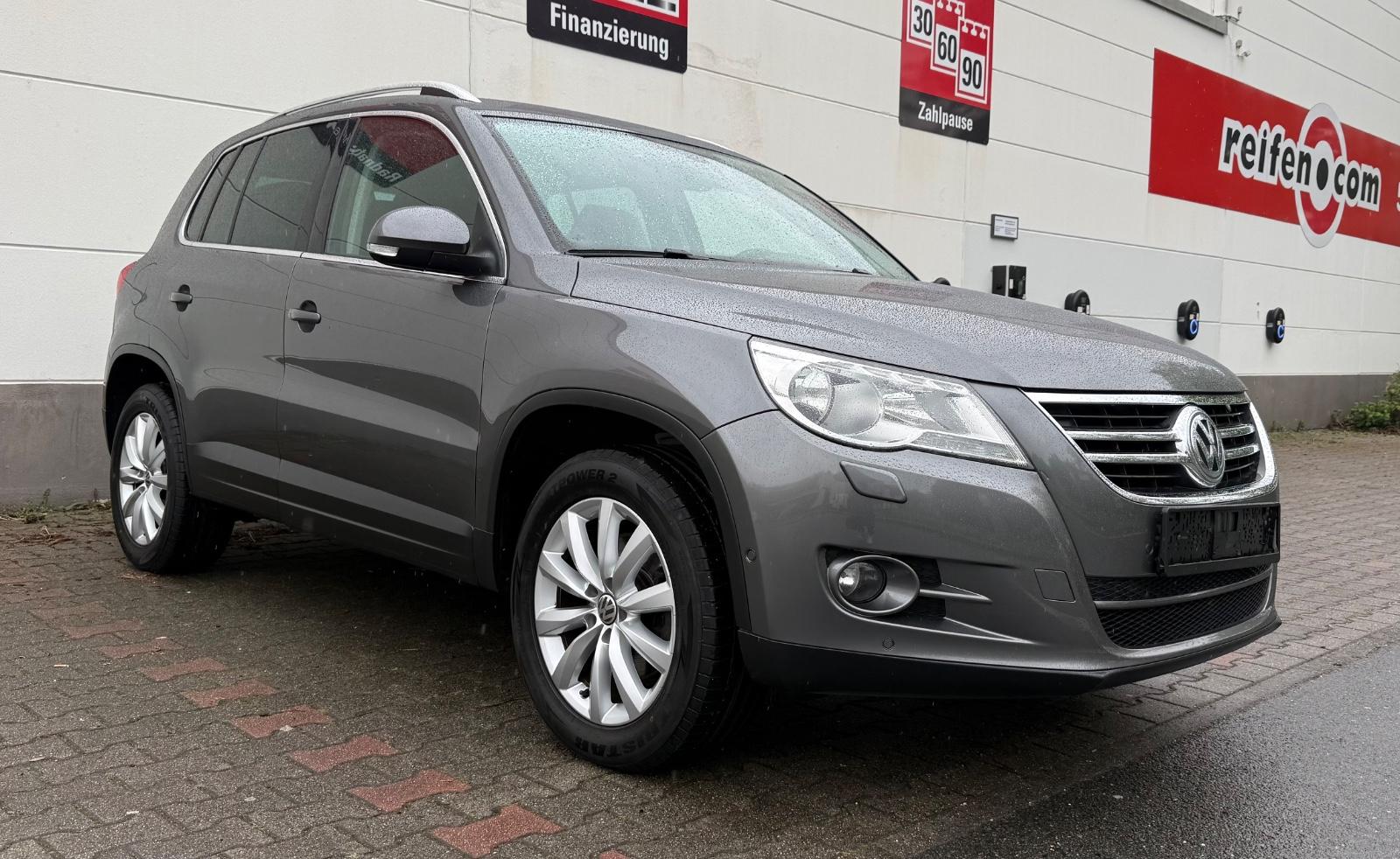 Volkswagen Tiguan 2.0 TDI  Team 4Allrad/Navi/APS/AHK/Tel.Vo