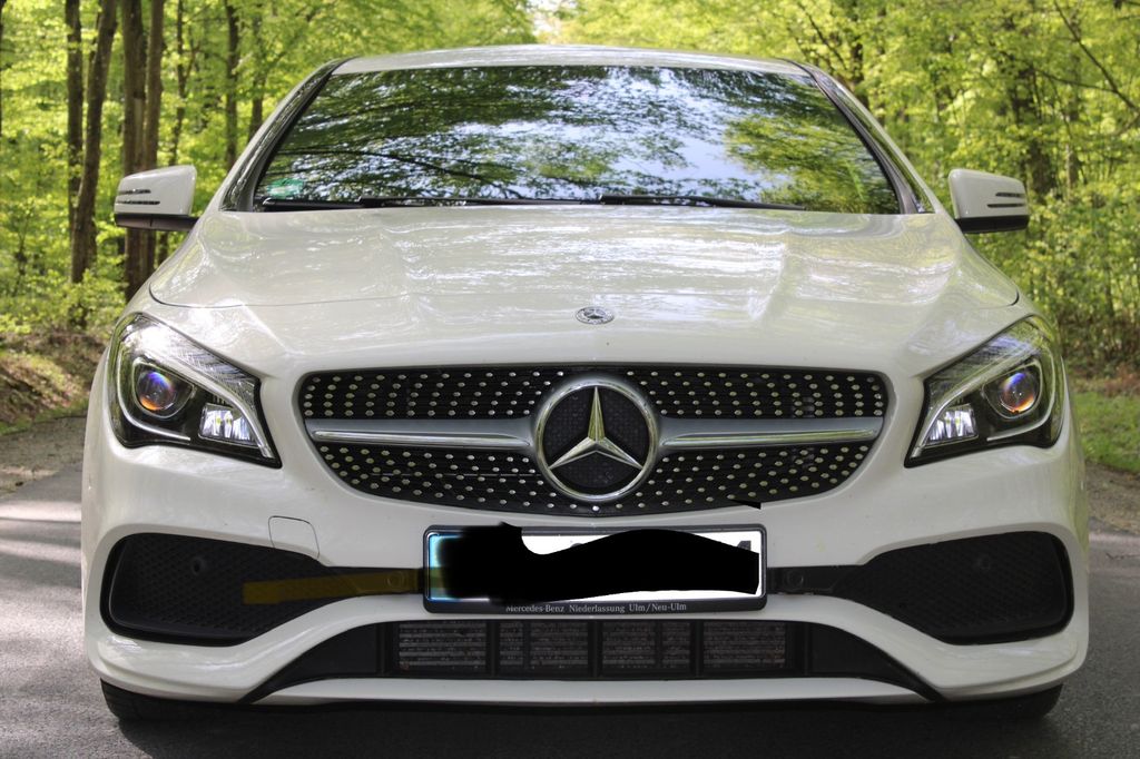 Image of Mercedes-Benz CLA 250