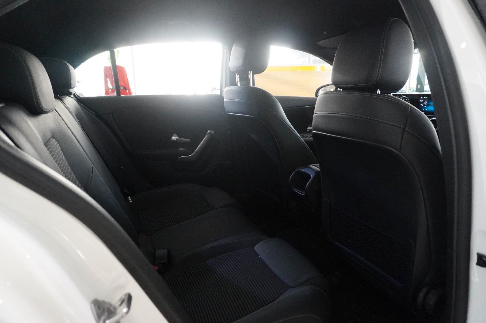 Fahrzeugabbildung Mercedes-Benz A 180 LIM. PROGRESSIVE NAVI/LED/VIRTU./SHZ/PDC