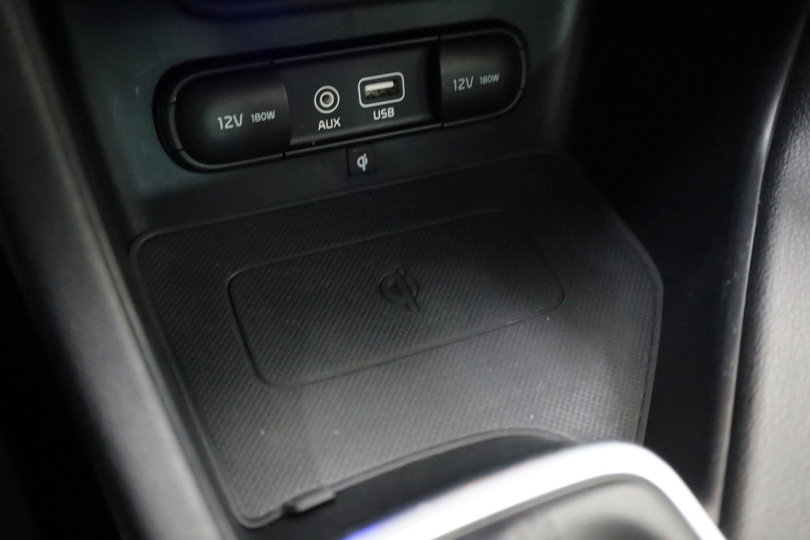 Fahrzeugabbildung Kia Sportage GT-Line 4WD Leder,Navi,Panorama,SR+WR