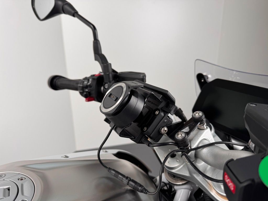Fahrzeugabbildung BMW R 1250 R *SCHECKHEFTGEPFL. *1. HAND *TOP-ZUSTAND