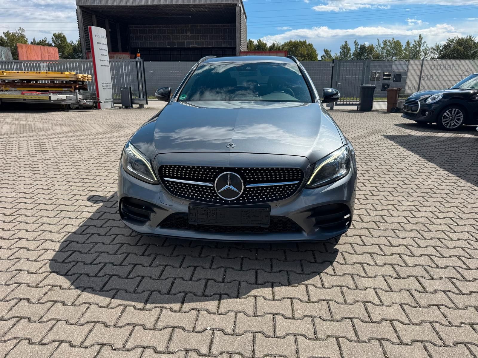 Mercedes-Benz T-Modell C 220 d 4Matic AMG BLACK EDITION imagem 2