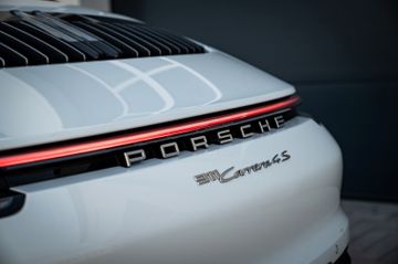 Porsche 992 Carrera 4S Cabriolet | PDCC | BOSE | 18Wege