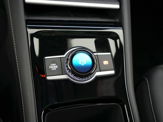 Tiguan R-LINE TSI DSG 4MOTION+AHK+MATRIX LED+NAV