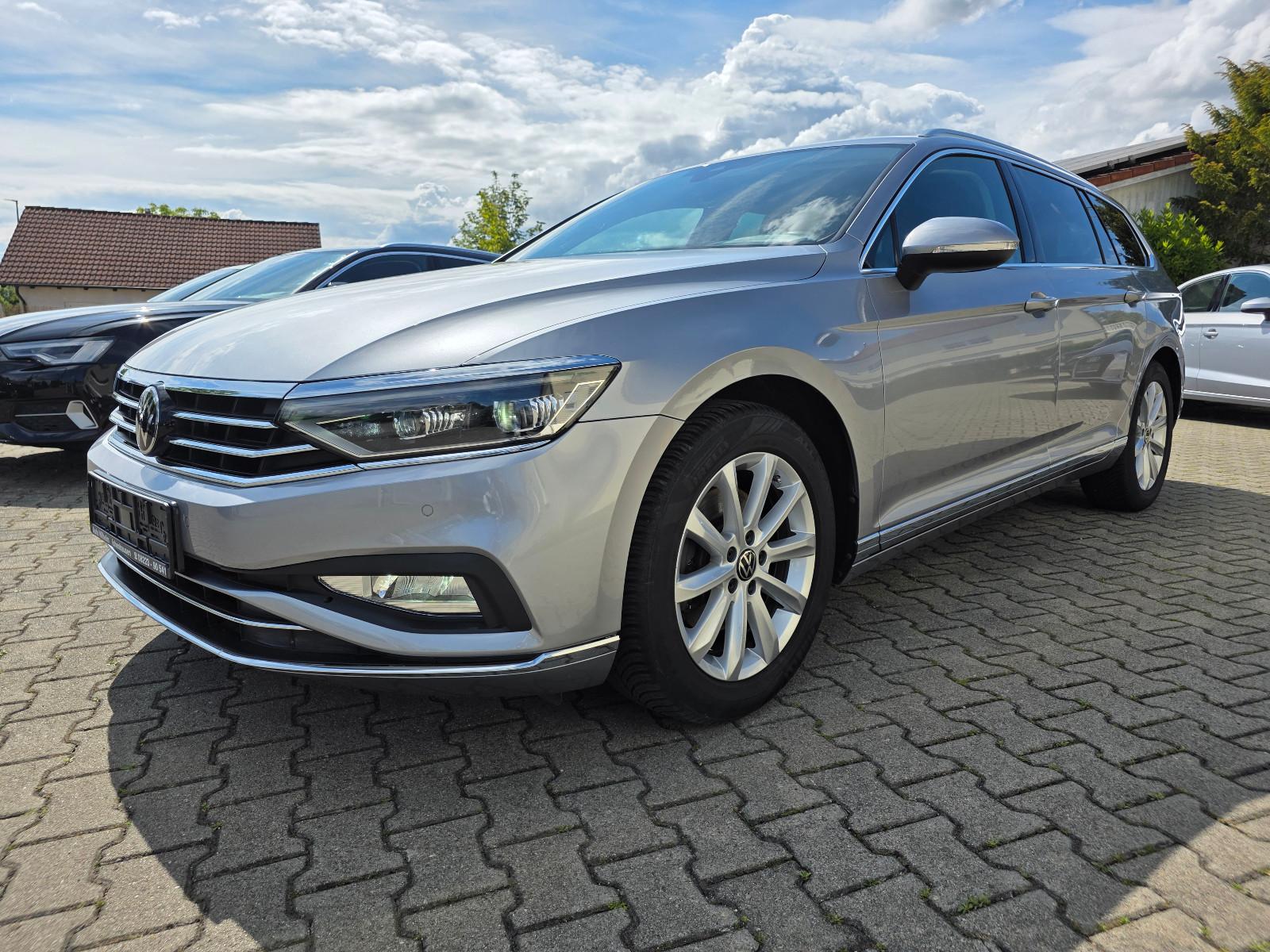 Volkswagen Passat Var Elegance 2.0TDI AHK Matrix LenkH el.H