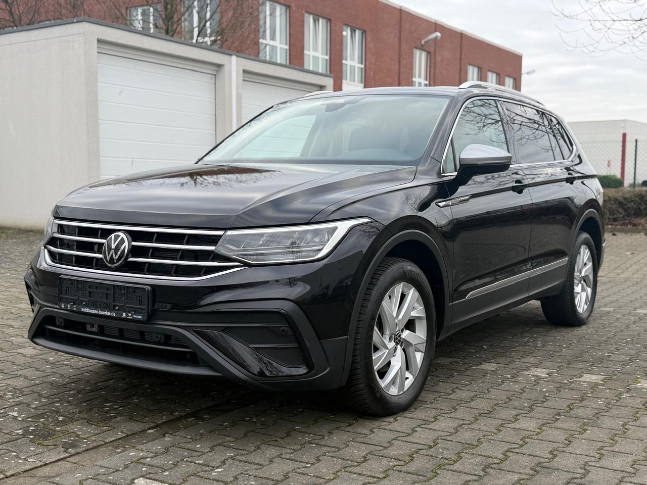 Volkswagen Tiguan Allspace Life Panorama Virtual LED Kamera