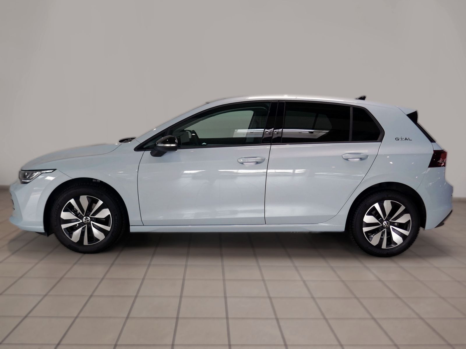 Fahrzeugabbildung Volkswagen Golf VIII GOAL 1.5 TSI | LED PDC ACC Navi App