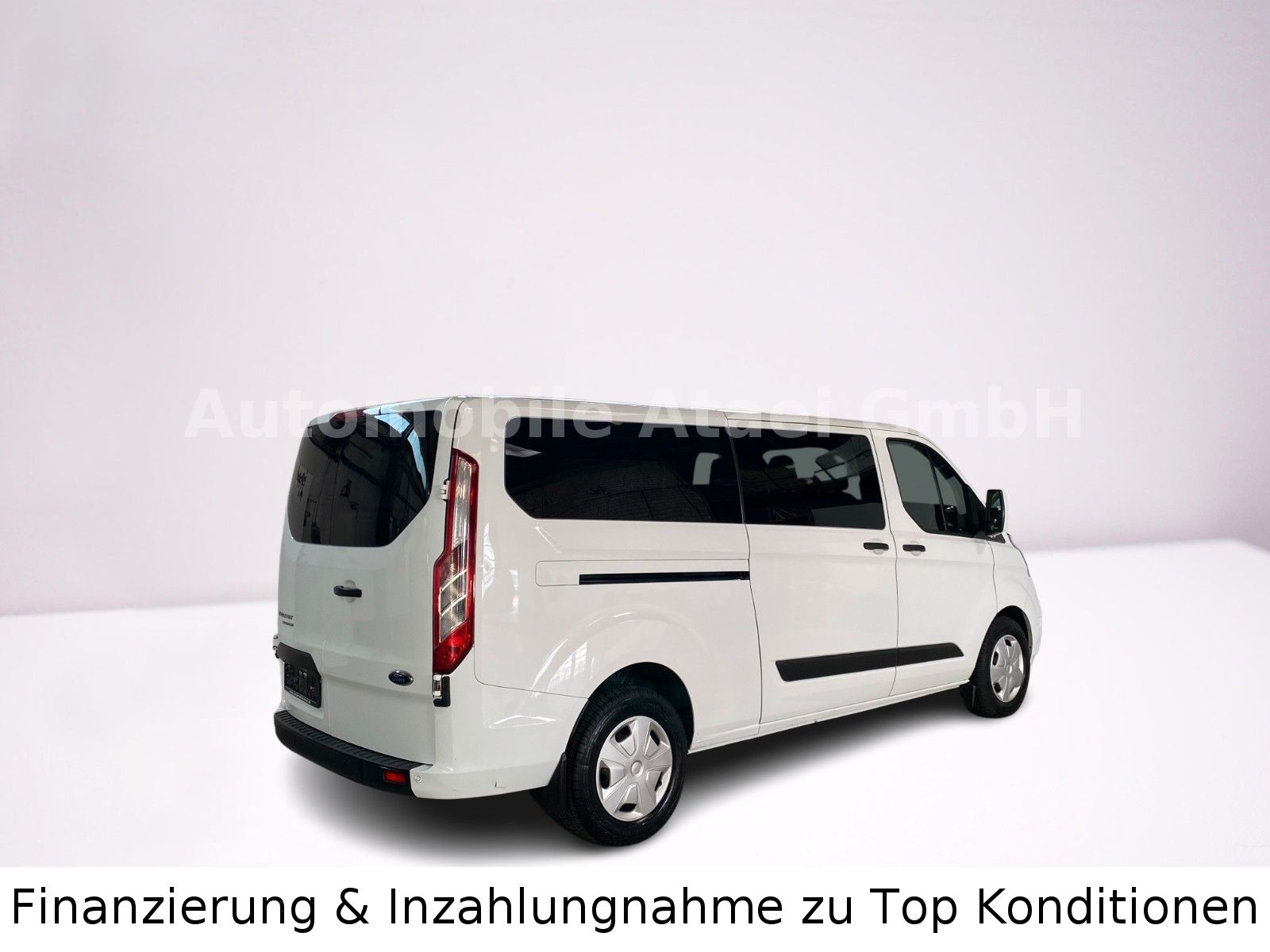 Fahrzeugabbildung Ford Transit Custom L2H1 *9-Sitzer* TEMPOMAT (1167)